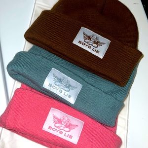EUC 3 pack beanies
